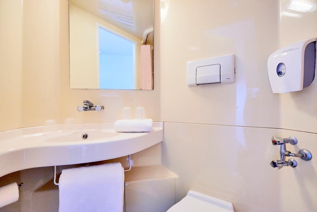 Premiere Classe Valenciennes Ouest Petite Foret Kamer foto