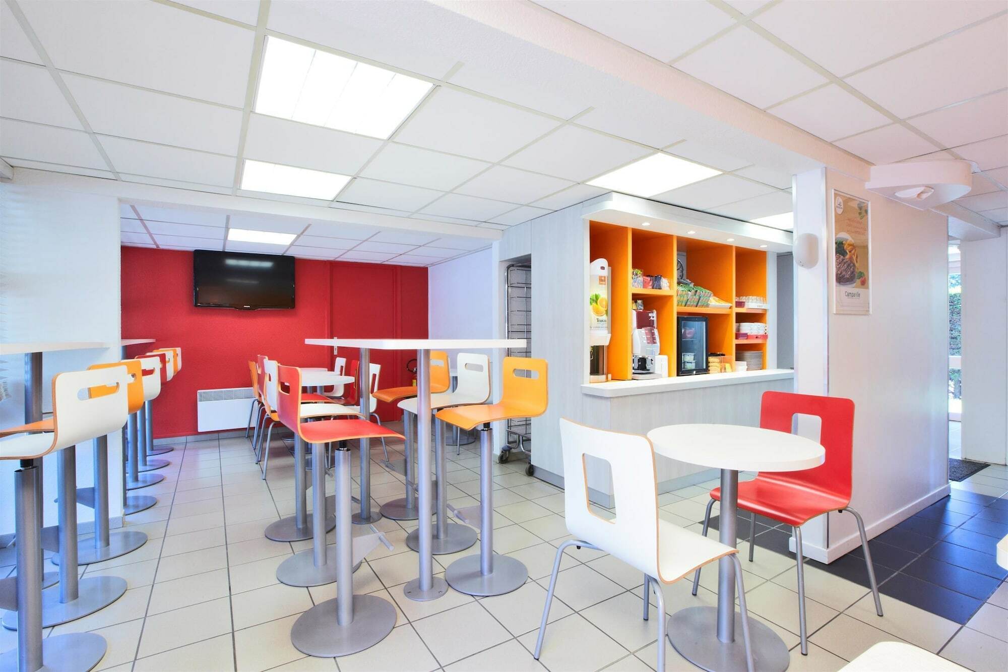 Premiere Classe Valenciennes Ouest Petite Foret Buitenkant foto